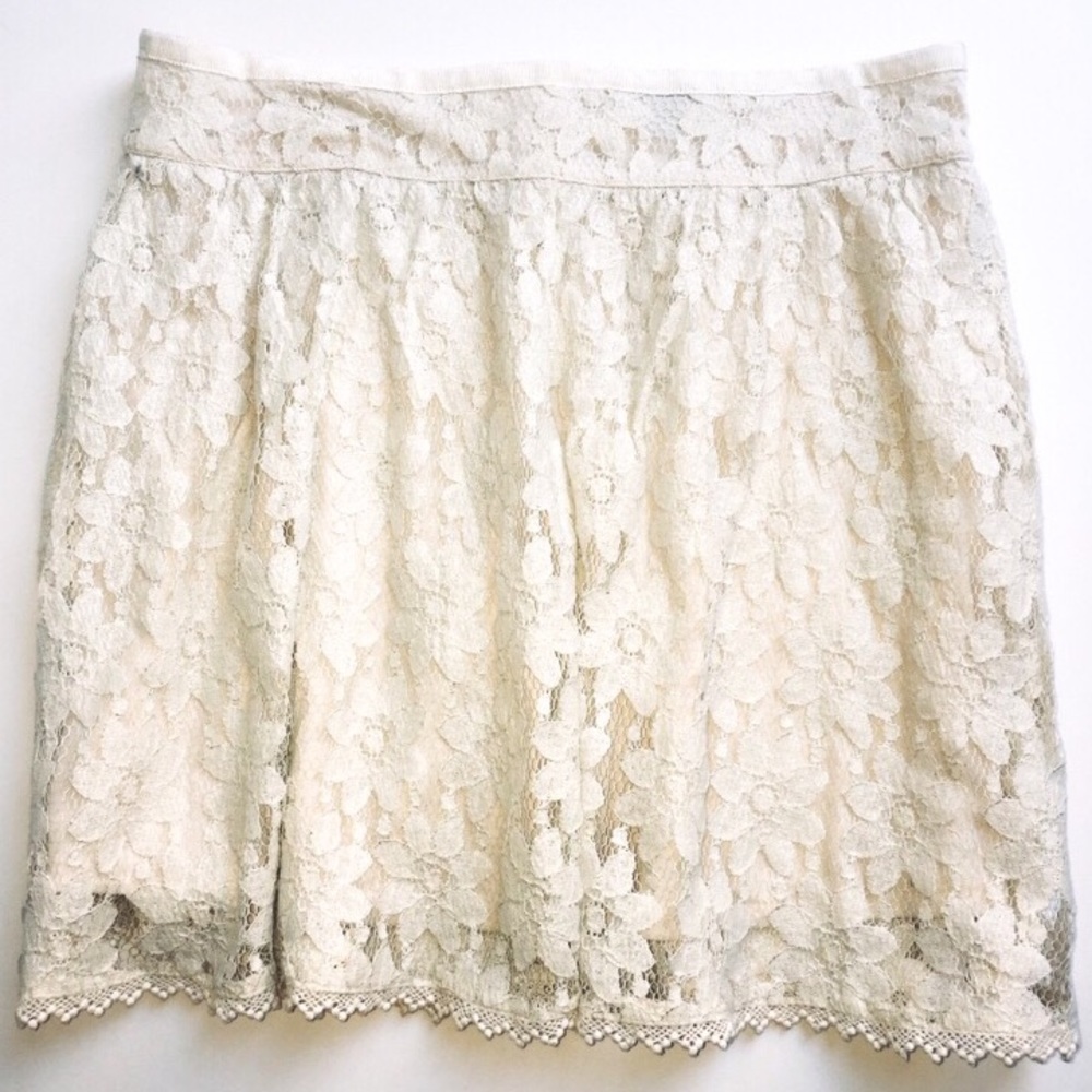 American Eagle Outfitters lace skirt